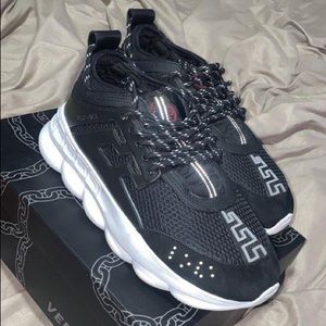 Versace chain reaction